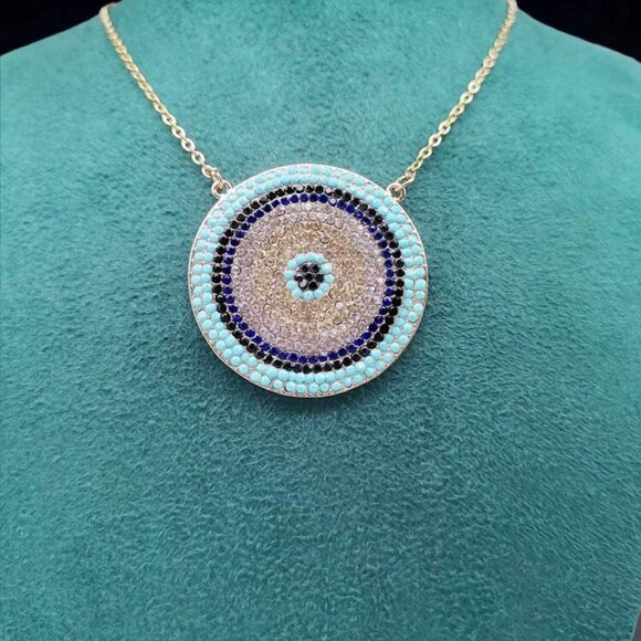 Elegant Gold and Blue Pendant Necklace - Picture 1 of 3